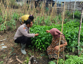 Polsek Jabon bersama Warga Bangunsari Siapkan Lahan Produktif Wujudkan Ketahanan Pangan