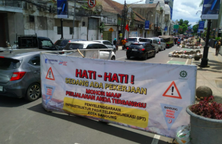 Polisi Minta Pemkot Bandung Tutup Bekas Galian Kabel