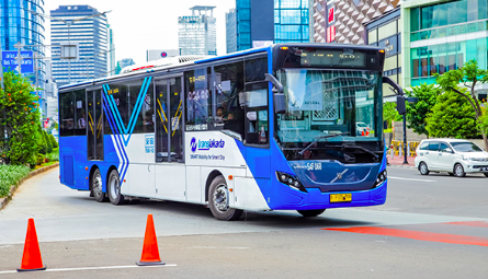Imbas Aksi 25 Agustus, Transjakarta Hentikan Beberapa Rute di Sekitar DPR