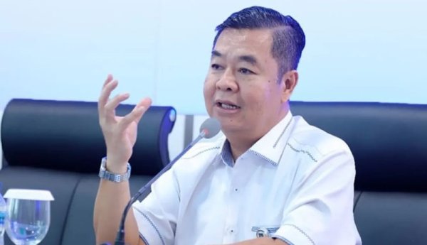Pj Gubernur Jakarta Bagikan Kado Natal-Tiket Ancol ke Anak Panti Asuhan