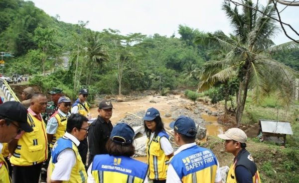 Penanganan Darurat Jalan Terdampak Longsor di Sukabumi Ditarget Rampung 2 Minggu