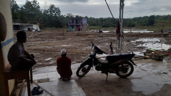 BNPB Memastikan Kebutuhan Pengungsi Bencana di Sukabumi Terpenuhi