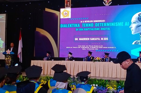 Suasana Haru & Orasi Ilmiah tentang AI yang Sangat Menarik di Acara Wisuda XVIII Stikosa AWS