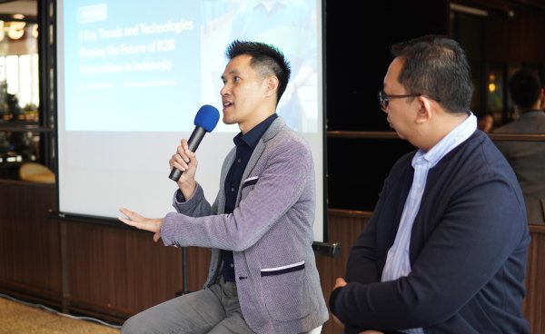 Paper.id: 2025 Momentum Benahi Operasionalisasi Bisnis Melalui Transformasi Digital di Tengah Pertumbuhan Ekonomi Global