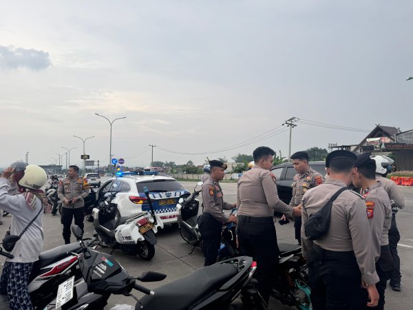Satlantas Polresta Bandung Gelar Patroli Rawan Sore, Tingkatkan Keselamatan Jalan Raya