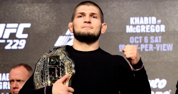 Khabib Nurmagomedov Diusir dari Pesawat, Klaim Mendapat Perlakuan Kasar dari Pramugari