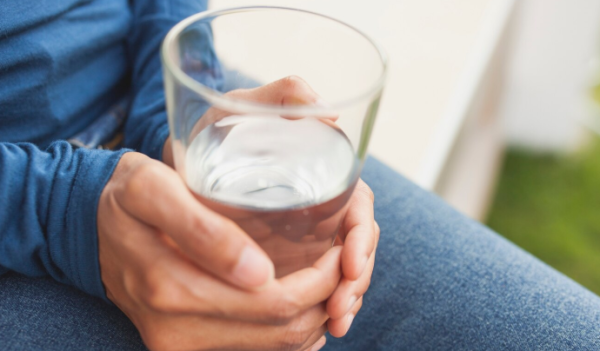 Air Hangat atau Dingin, Mana yang Lebih Efektif untuk Menurunkan Berat Badan?