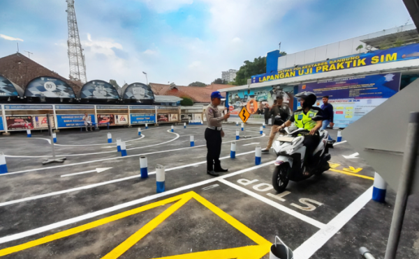 Selain Ujian di Satpas, Pemohon SIM Kini Harus Lulus Ujian di Jalan Umum