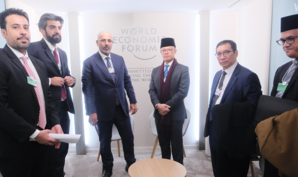 Menlu RI Bahas Perdamaian dan Perlindungan WNI di Pertemuan dengan Wakil Presiden Yaman
