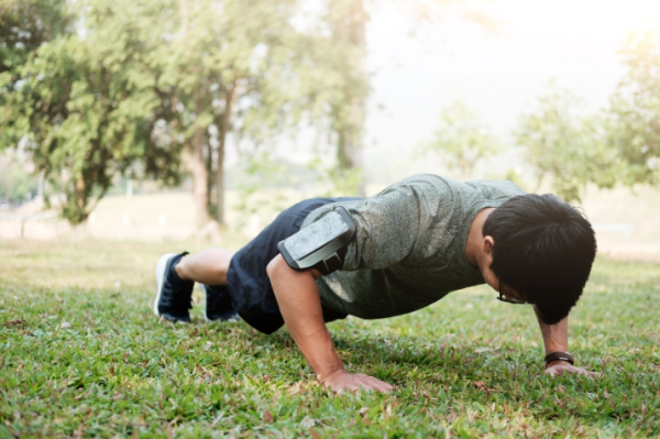 Dokter Zaidul Akbar Ungkap Manfaat Luar Biasa Rutin Lakukan Push Up, Plank, dan Squat