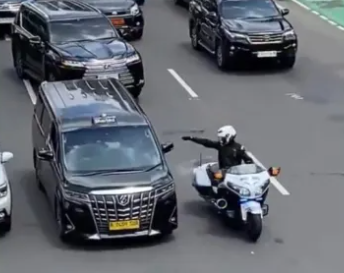 Ditlantas Polda Metro Jaya Periksa Patwal Diduga Arogan Saat Kawal Mobil Berpelat RI 36