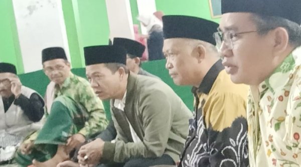 Bupati Dadang Hadir di Haul Ke-24 KH Muhamad Enuh, Pendiri Pesantren Al Misbah Tegalluar