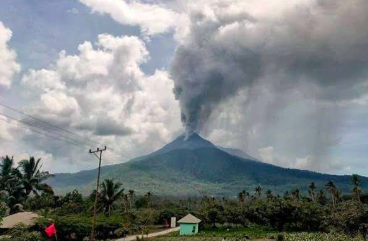 Badan Geologi: Aktivitas Kegempaan Gunung Lewotobi Laki-laki Meningkat, Masyarakat Diimbau Waspada