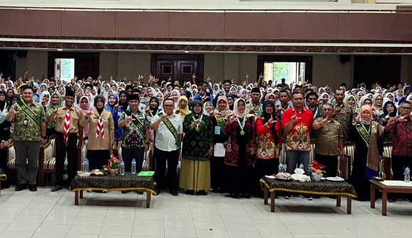 Dinas Perpustakaan dan Arsip Apresiasi Kegiatan Anugerah Literasi  Leksam Bedas