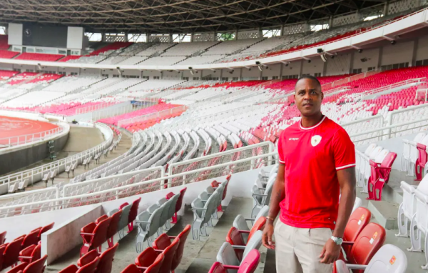 Patrick Kluivert Datang Ke SUGBK: Sangat Bagus, Namun Ada Satu yang Tak Ideal, Apa itu?