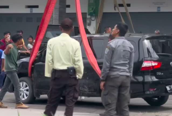 Kronologi Mobil Masuk Parit di Batununggal Bandung, Pengemudi Alami Luka Ringan