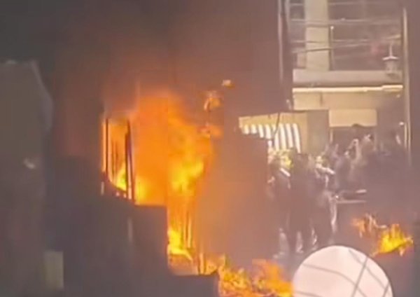 Kebakaran di Jalan Dalem Kaum Bandung, Barang Dagangan Pedagang Ludes Terbakar