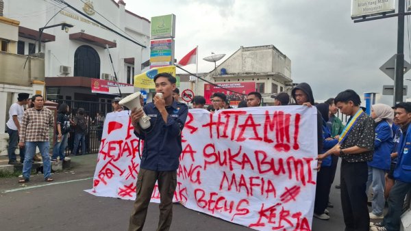 Mahasiswa Desak Kejari Tuntaskan Kasus Dugaan Korupsi di Kota Sukabumi