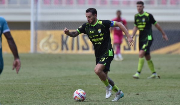 Gelandang Persib Marc Klok Masuk 'Club 100' PERSIB