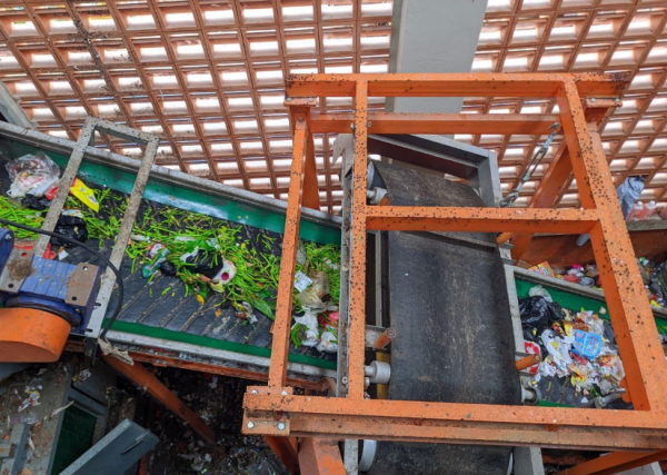Pemkot Bandung Terapkan Strategi Daur Ulang Sampah untuk Cegah Banjir