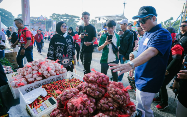 Wakil Wali Kota Bandung Tinjau Pasar Murah Jelang Ramadan