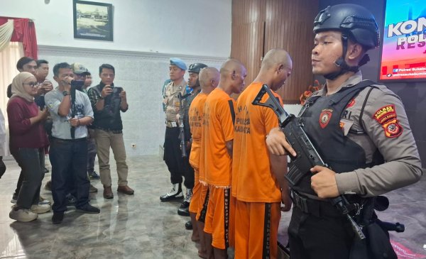 Kasus Pencurian Ratusan Bebek di Sukabumi: 3 Pelaku Diringkus, 5 Orang Buron