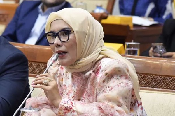 Dukung Pembatasan Gadget, Okta Kumala: Memaksimalkan Perkembangan Anak