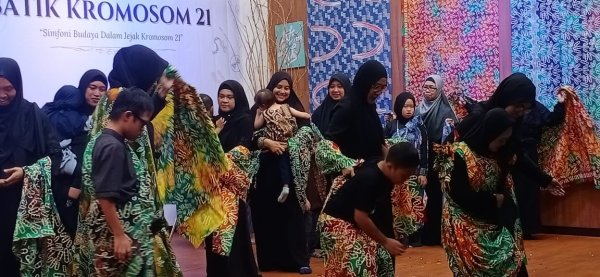 Batik Kromosom 21, Inovasi Batik Khas Penyandang Down Syndrome