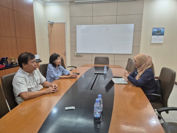 PLN UP3 Depok Kunjungi PT Indolysight, Tawarkan Layanan Beyond kWh