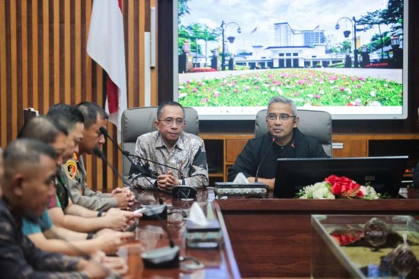 Forkopimda Sepakat Jaga Kota Bandung Kondusif, Farhan: Tindak Tegas Miras Ilegal