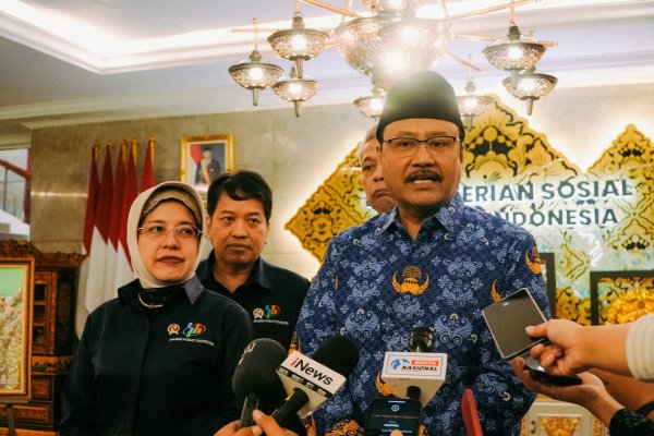 Matangkan Persiapan Sekolah Rakyat, Gus Ipul 'Mengaji' ke SMA Unggulan CT Arsa