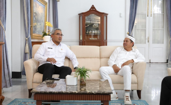 Wali Kota Bandung Targetkan 700 RW Bebas Sampah, Dapat Dukungan Gubernur Jabar