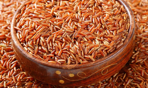 Tips Memasak Beras Merah agar Tidak Kering dan Tetap Pulen