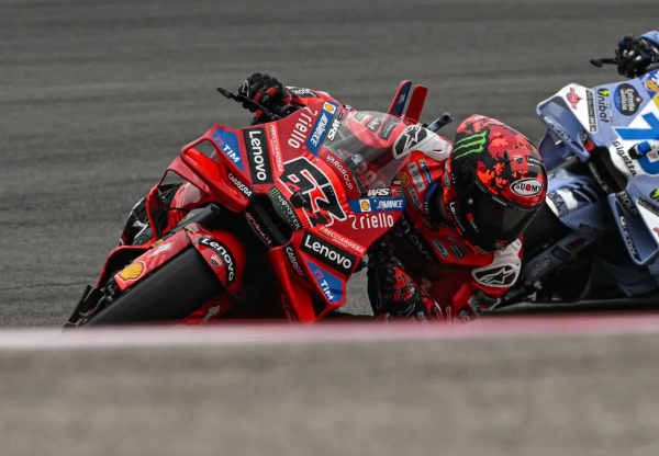 MotoGP AS 2025: Marquez Memimpin, Jatuh, dan Bagnaia Menang