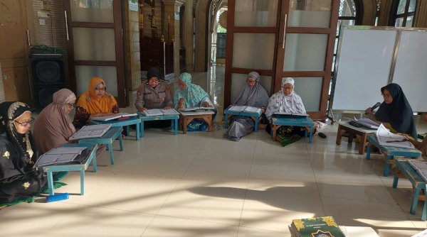Polwan Polsek Taman Gelar Safari Ramadhan di Masjid Sabilunnajah