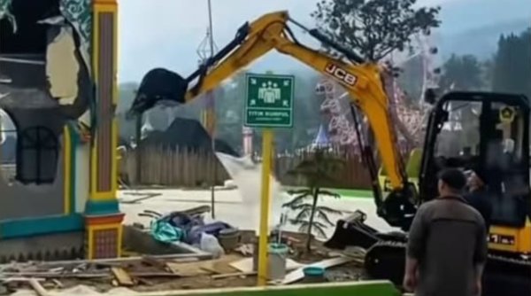 Pemerintah Segel Empat Tempat Wisata di Puncak Bogor Akibat Pelanggaran Lingkungan