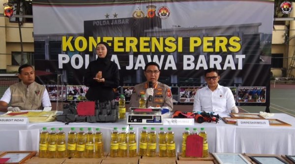 Polda Jabar Ungkap Kasus Produksi MinyaKita Ilegal, Amankan Tersangka dan Barang Bukti