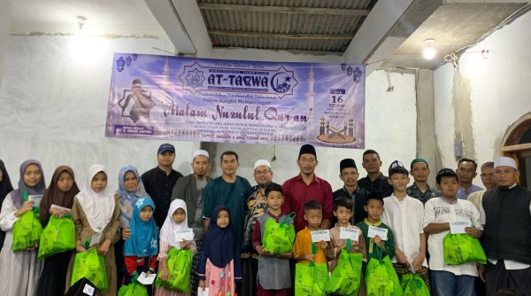 Peringatan Malam Nuzulul Qur'an: DKM At-Taqwa Gelar Kegiatan Sosial di Desa Citeureup