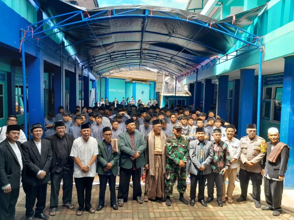 Ramadhan 1446 H, Program Ajengan Masuk Sekolah Mengedukasi Dua SMA di Kab. Bandung