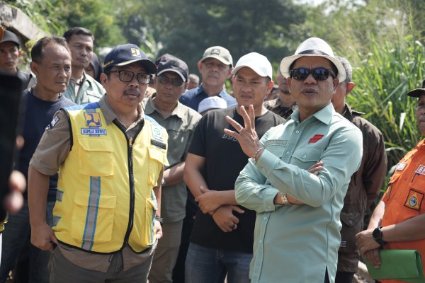 Tanggul Sungai Cikapundung Kolot Jebol, Bupati Bandung: Cepat Kita Tangani