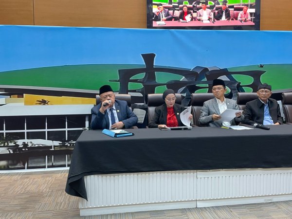 Habib Syarief Muhammad : Pemerintah Harus Memberikan Perhatian Besar Pada Pesantren