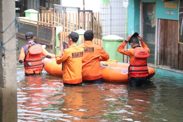 Pemkab Bandung Imbau Masyarakat Siaga Menghadapi Potensi Banjir dan Gempa Bumi