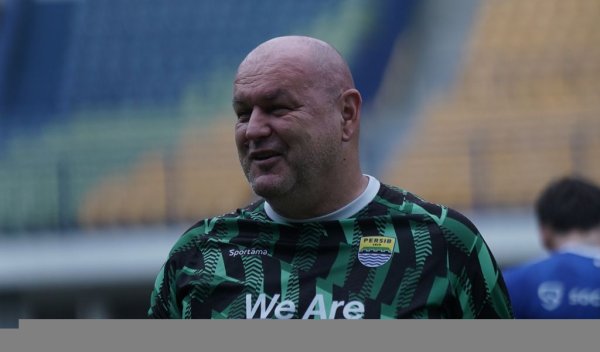 Bojan Hodak Tutup Era Emas PERSIB dengan Tiga Gelar Beruntun