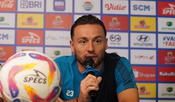 Marc Klok: Pertandingan Melawan Persebaya adalah Momentum Kebangkitan Persib