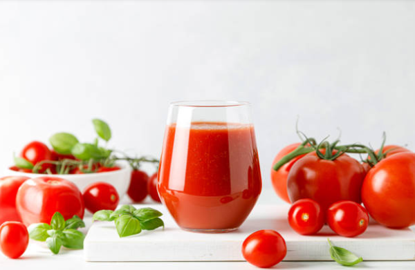 Meski Kaya Nutrisi, Jus Tomat Dilarang untuk 3 Kondisi Ini