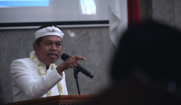 Dikritik soal Barak Militer, Gubernur Dedi: Kami Terbuka Ajak Semua Pihak Didik Anak-anak Khusus