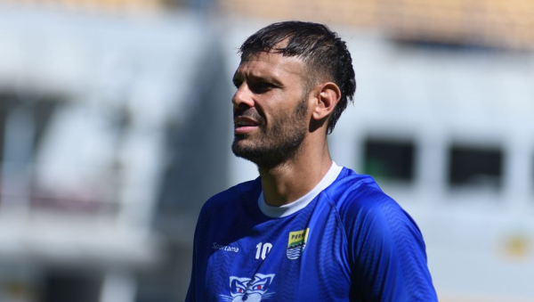 Tyronne del Pino Tinggalkan Persib, Ini Penjelasan Manajemen