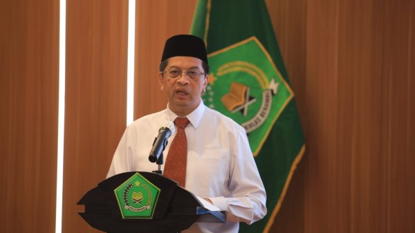 Kemenag Minta Petugas Haji Layani Jemaah Seperti Orang Tua Sendiri