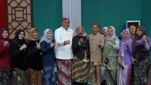 Beri Dukungan Kepada Lansia, Pemkab Bogor Luncurkan Program 'Bogor Ngamumule Indung'