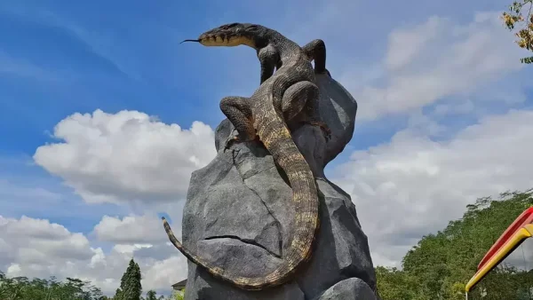Kreativitas Seniman Lokal: Tugu Biawak Wonosobo Menjadi Ikon Baru yang Menarik